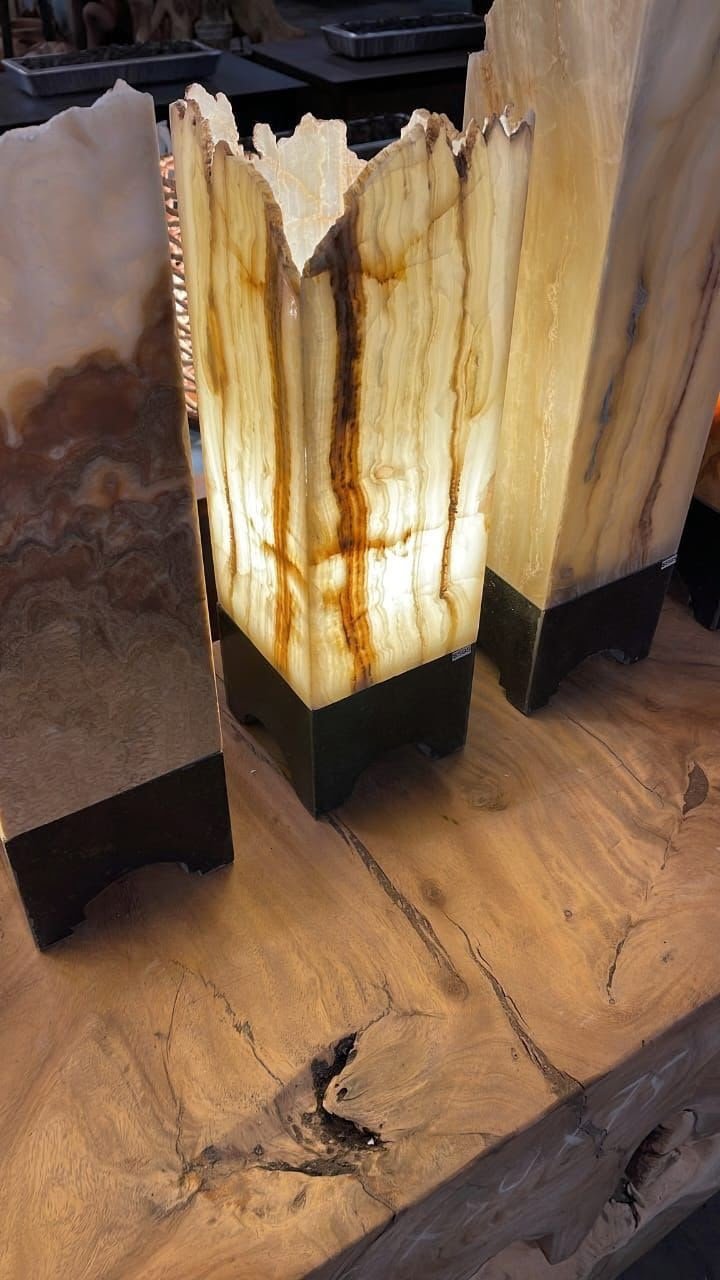 Indonesian Translucent Onyx Stone Lamp