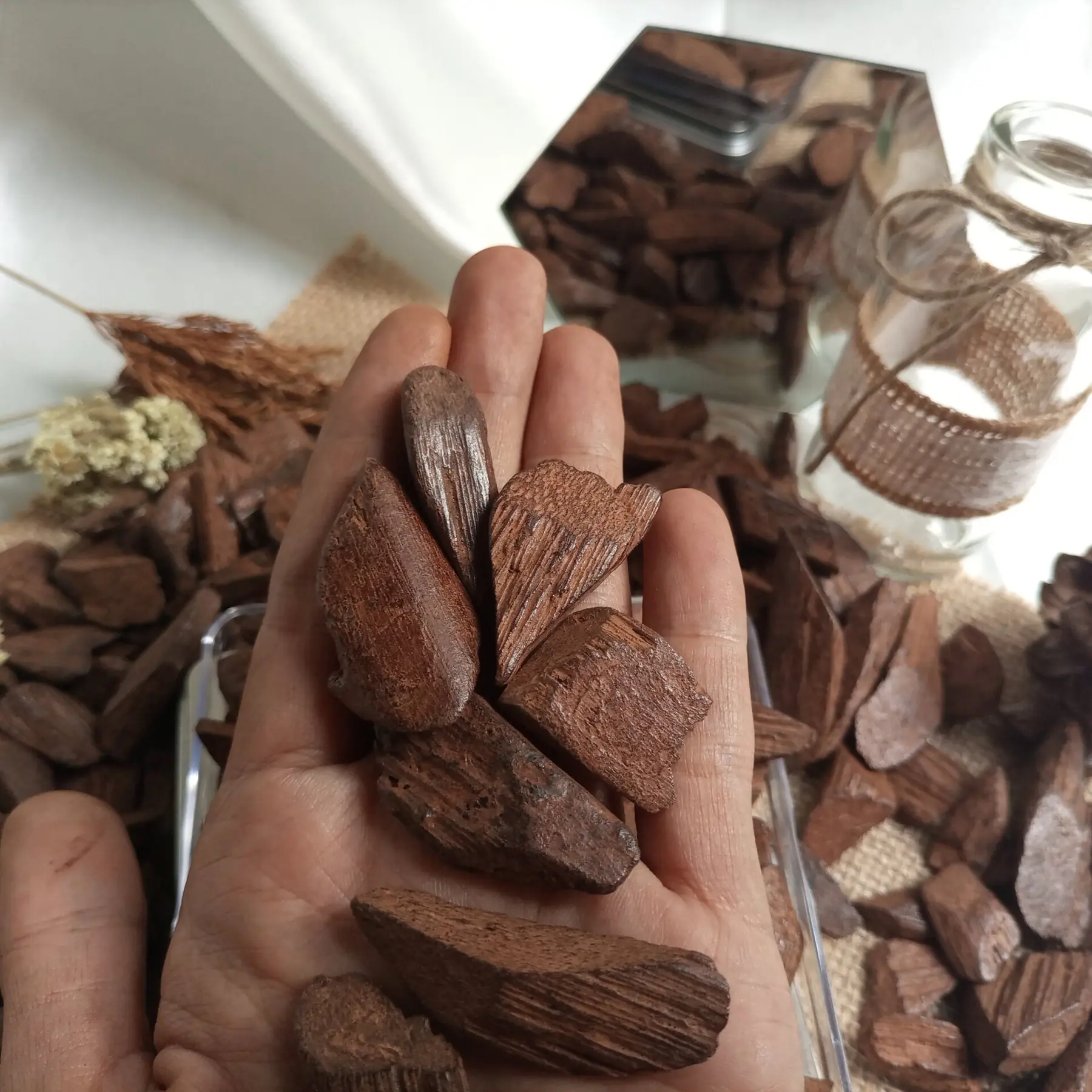 Wild Merauke Agarwood Chips verified product photo 1