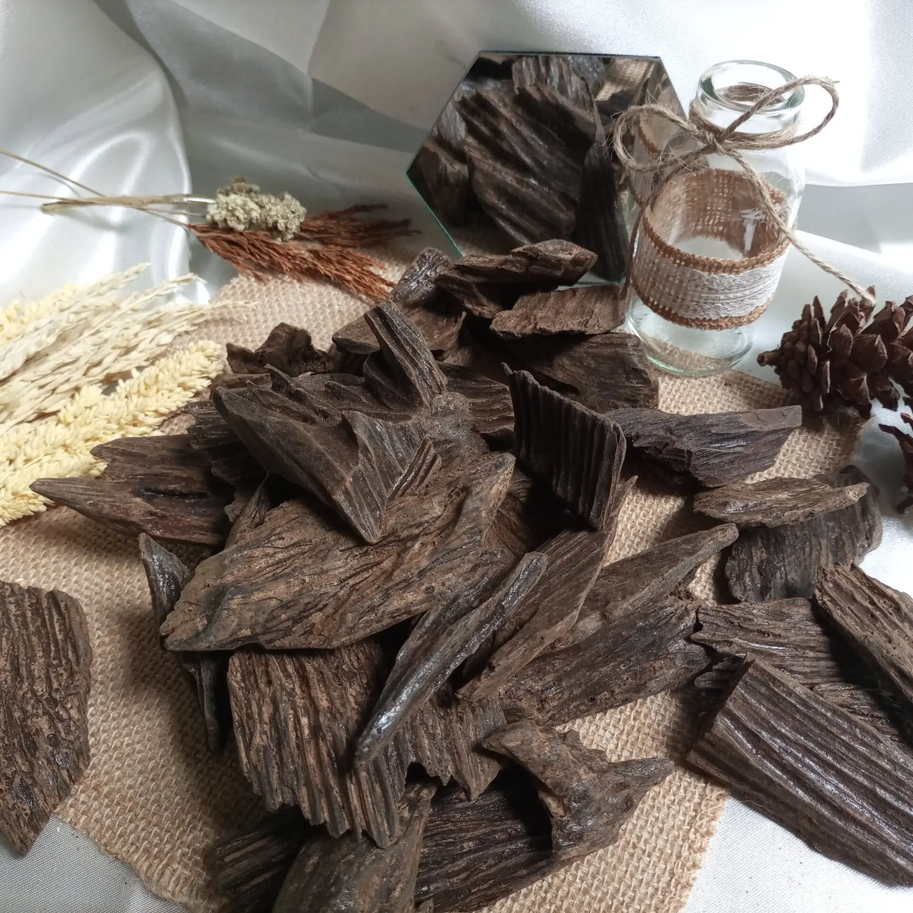 Wild Sumatra Agarwood Chips verified product photo 1