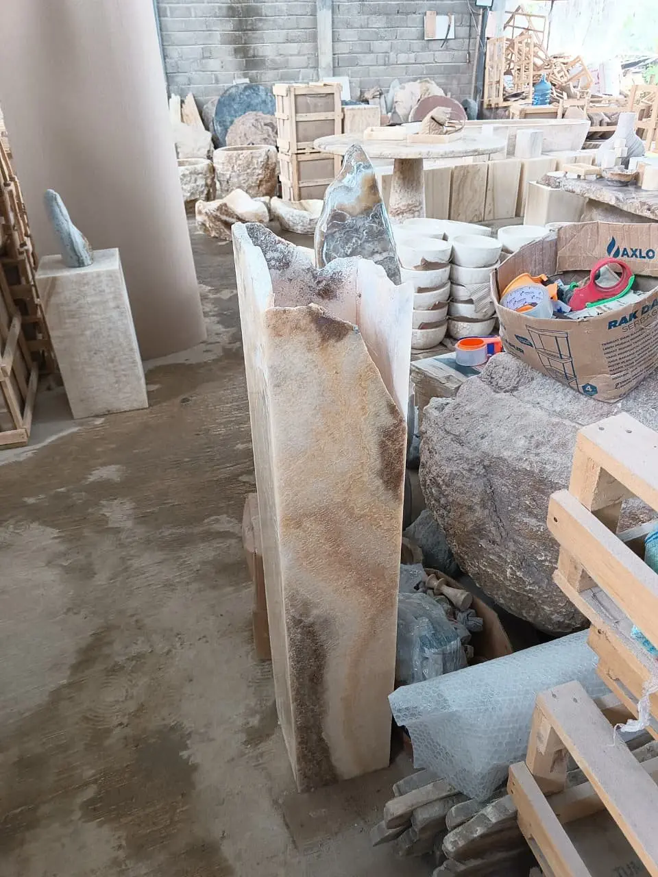 Tulungagung PL02 Onyx Floor Lamps verified product photo 1